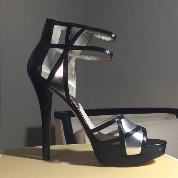MICHAEL Michael Kors Platform Stilettos - Picture 5 of 8